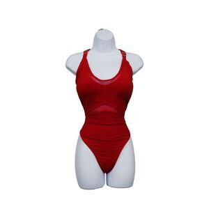 Stylish One-Piece Swimsuit – Flattering Fit, Trendy Design